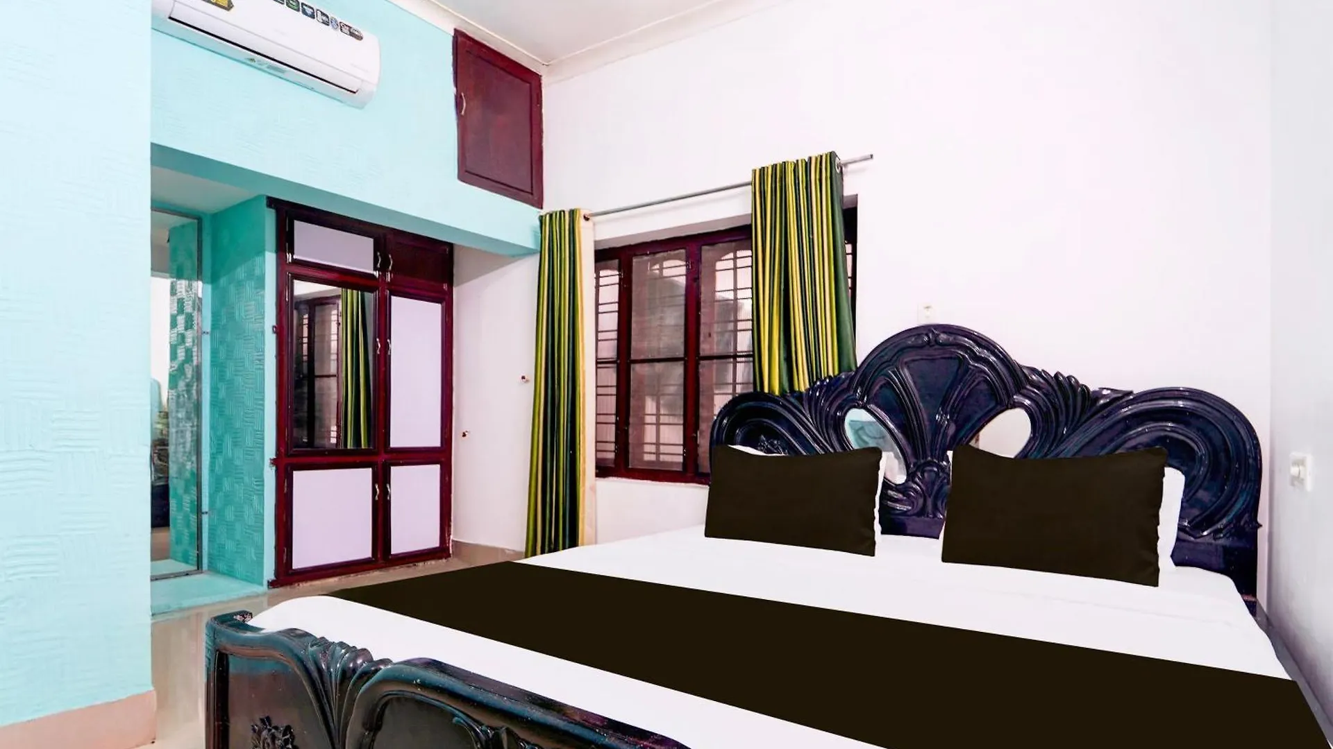 Spot On Hotel Libra Regency Guruvāyūr 3*,  Ινδία